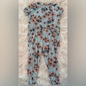 GUC Posh Peanut Natalie Blue Floral Short Sleeve/Long Pant Pajamas 2T